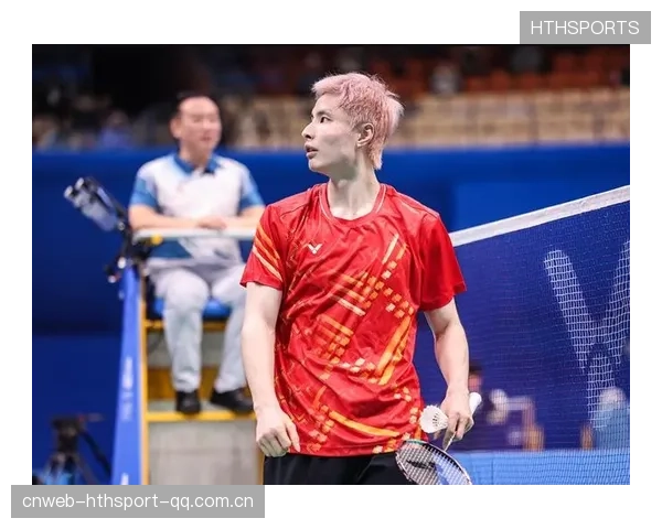 石宇奇高远球结合突击连得高分，展现羽坛新锐实力